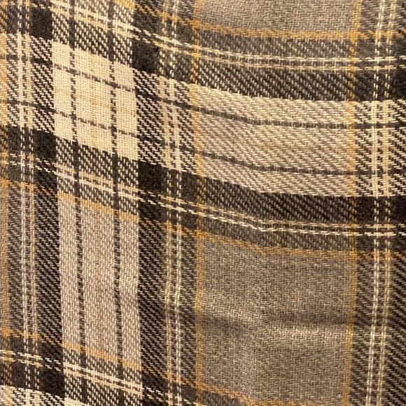 Bloomingdales Reversible poncho scarf - Picture 4 of 4